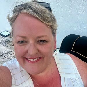 Meet your Posher, Robin